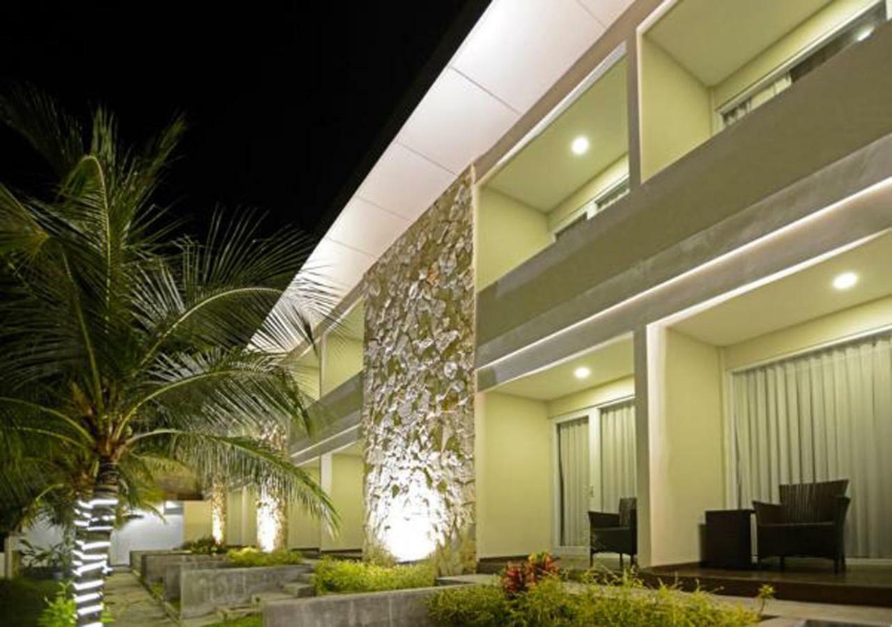 Hotel D'Season Karimun Jawa Karimunjawa Esterno foto